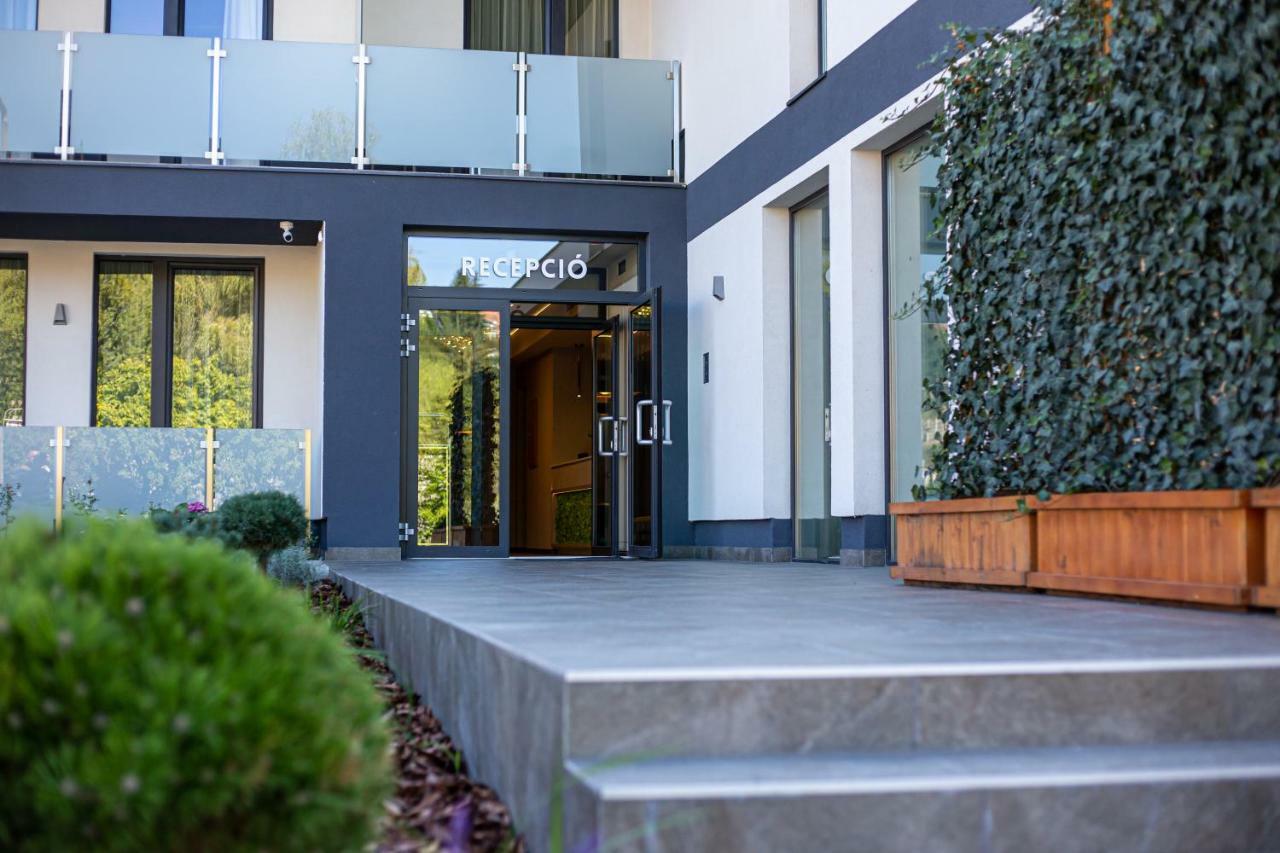 Lignum Hotel Miskolc Exterior foto